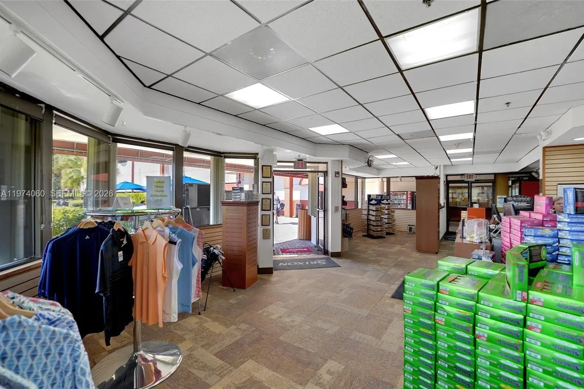 811 S Hollybrook Dr # 208, Pembroke Pines FL 33025