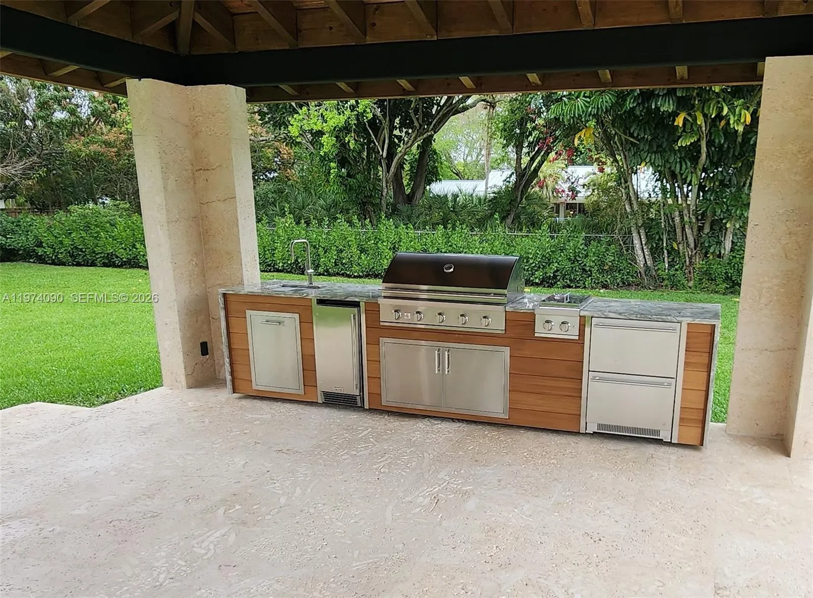 12050 SW 90th Ave, Miami FL 33176