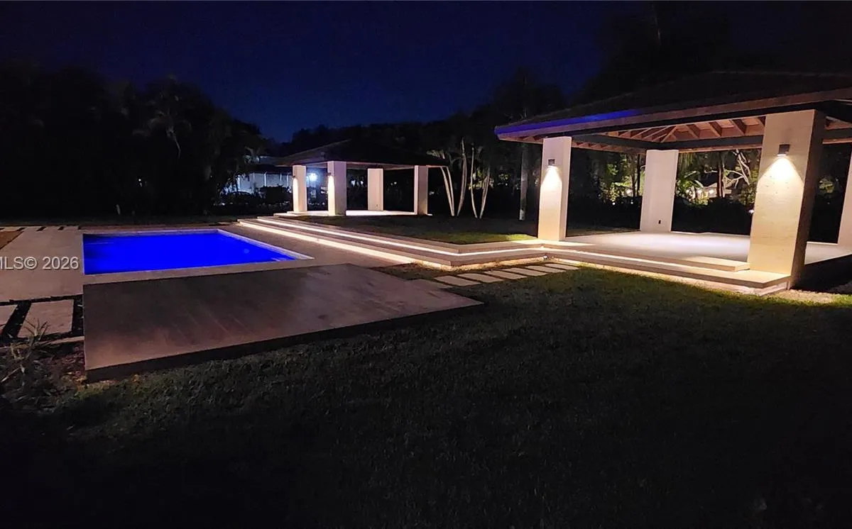 12050 SW 90th Ave, Miami FL 33176