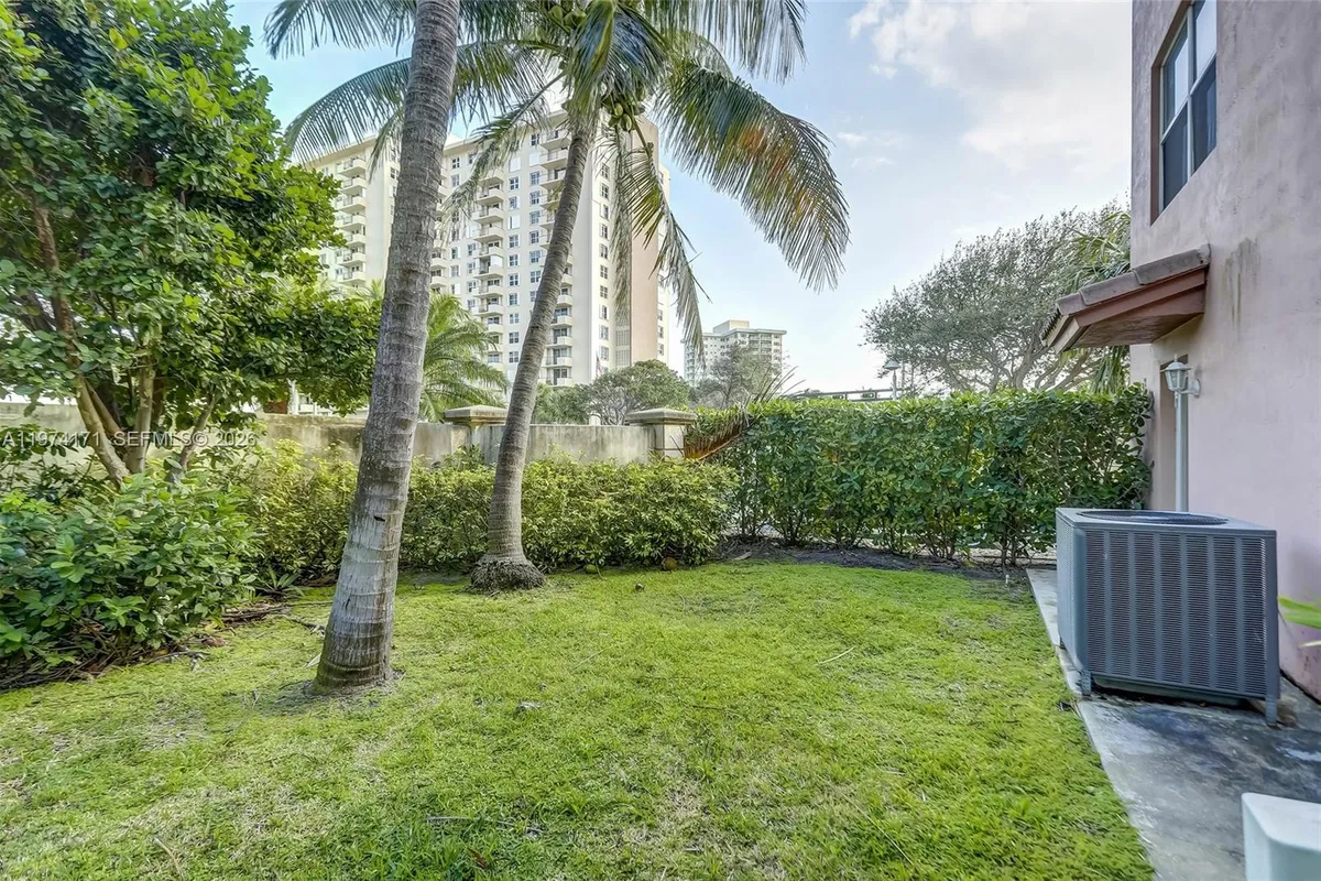 2039 Oceanwalk Ter # 401, Lauderdale By The Sea FL 33062