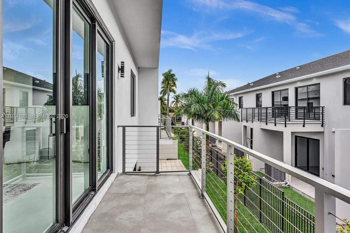 4616 SW 32ND AVE # A1, Dania Beach FL 33312