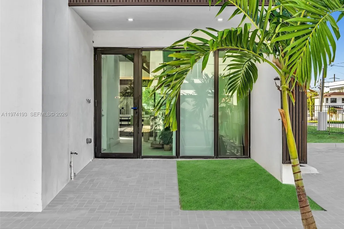 4616 SW 32ND AVE # A1, Dania Beach FL 33312