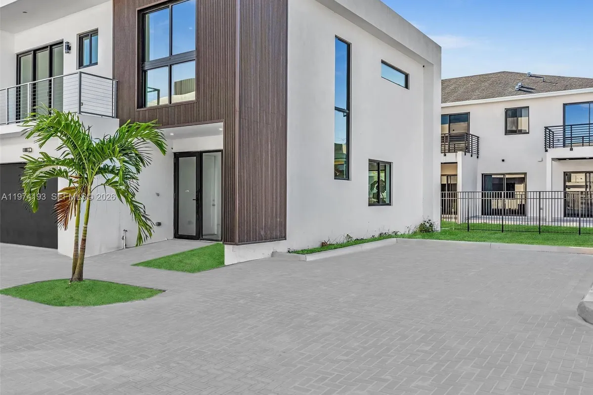 4616 SW 32ND AVE # A1, Dania Beach FL 33312