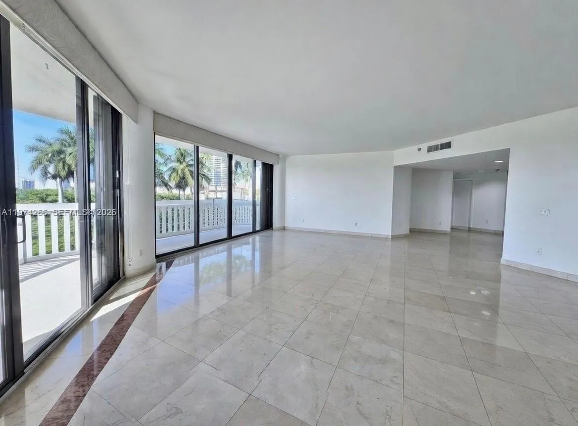 2000 Island Blvd # 606, Aventura FL 33160