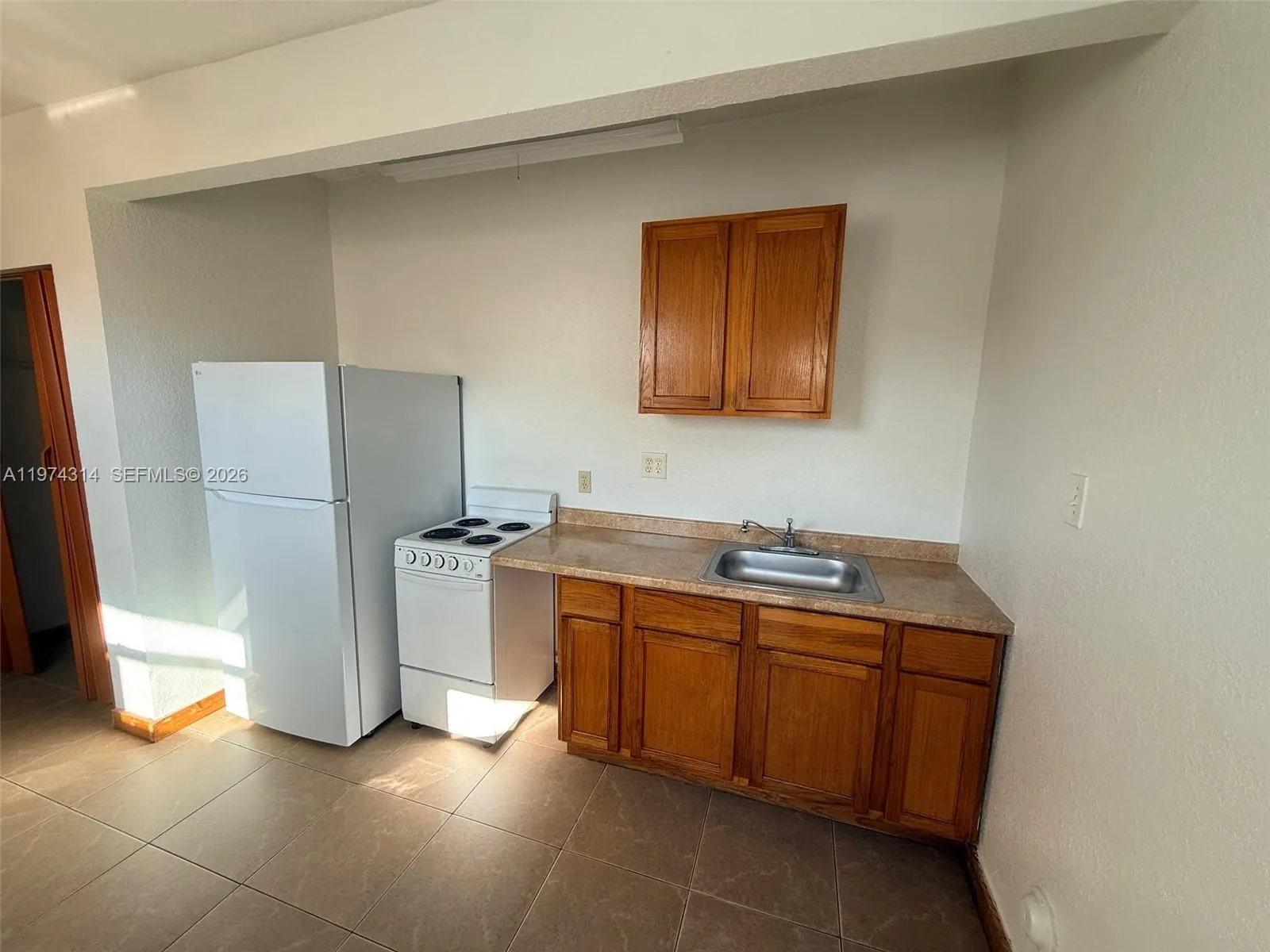 1612 NE 169th St # 1, North Miami Beach FL 33162