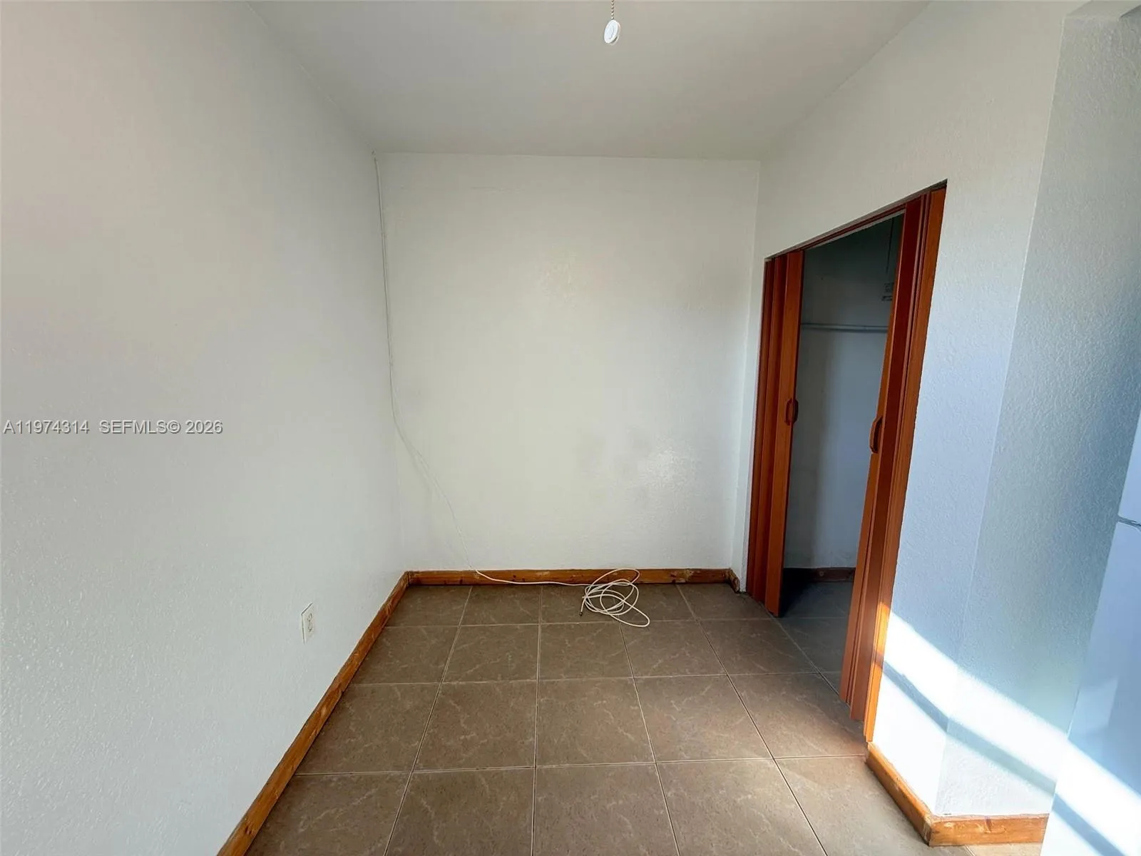 1612 NE 169th St # 1, North Miami Beach FL 33162