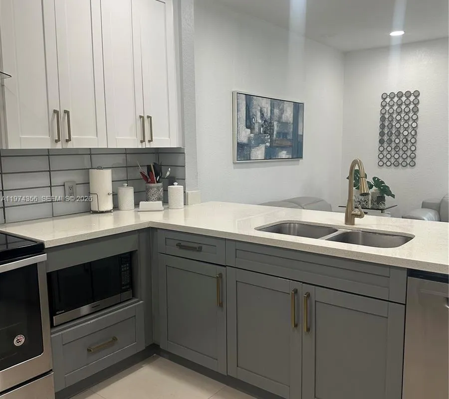 15775 SW 41st St # 68, Miramar FL 33027