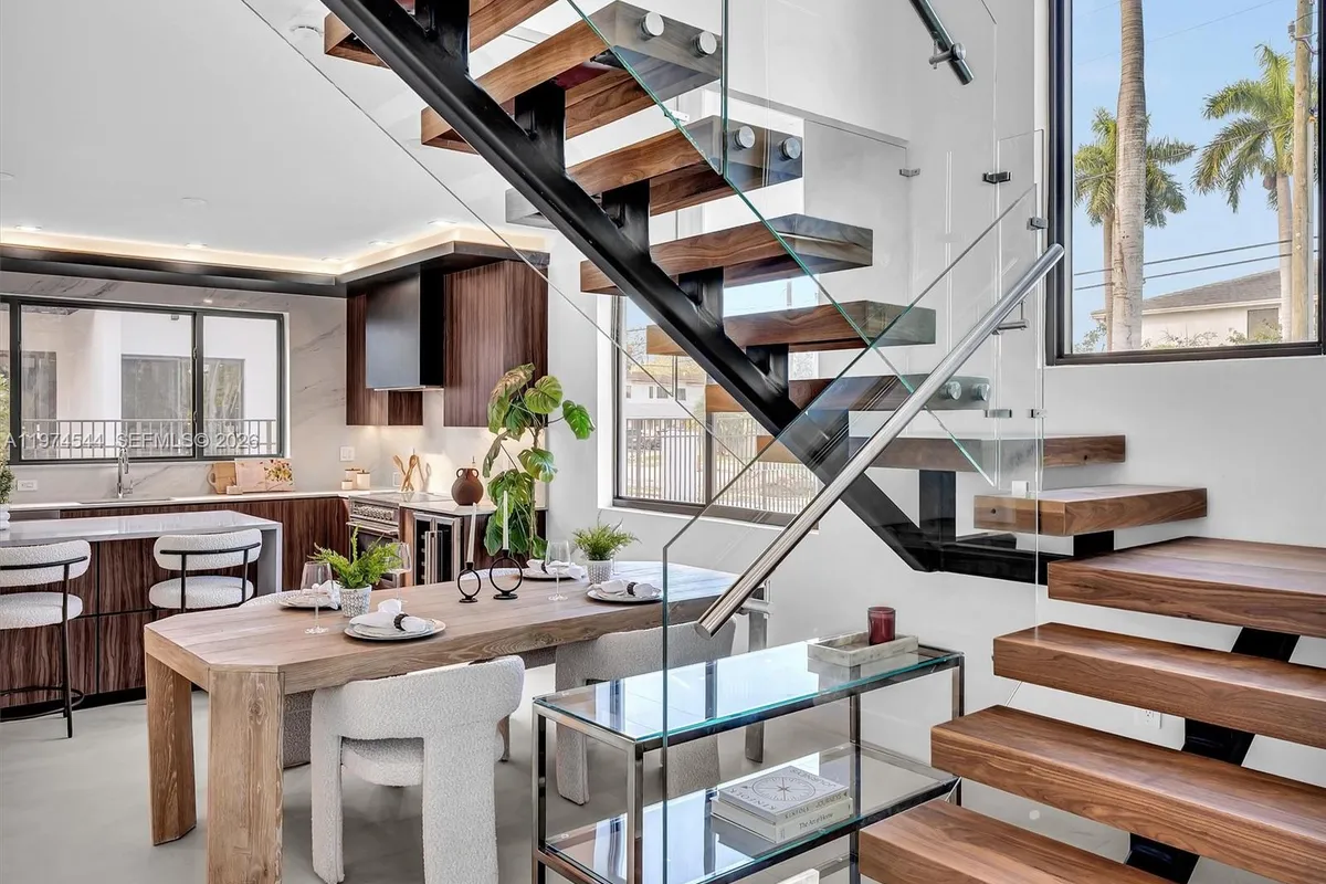 4648 SW 32ND AVE # B3, Dania Beach FL 33312