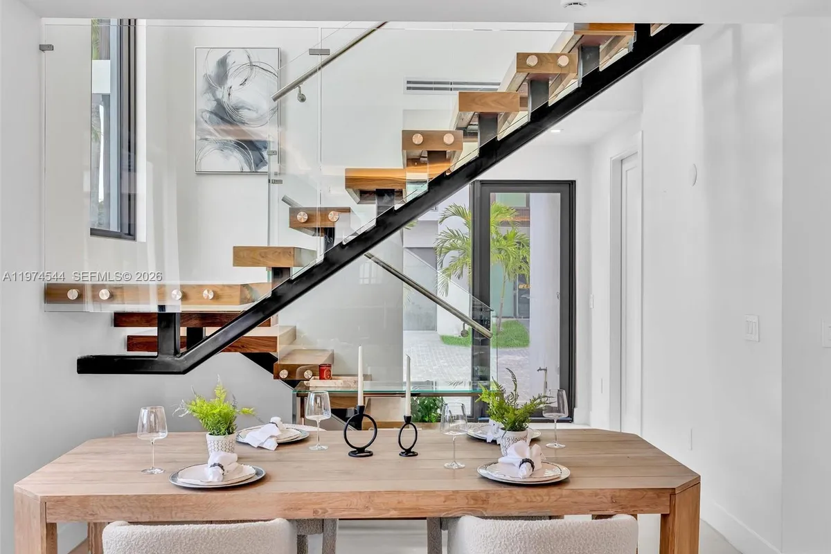 4648 SW 32ND AVE # B3, Dania Beach FL 33312