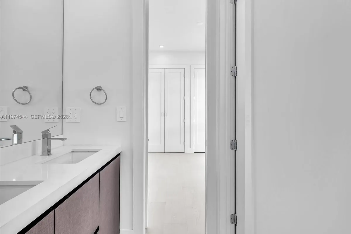 4648 SW 32ND AVE # B3, Dania Beach FL 33312