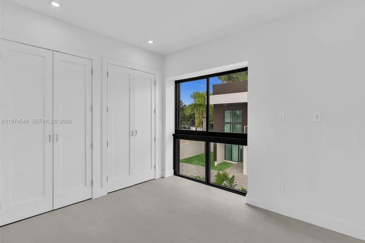 4648 SW 32ND AVE # B3, Dania Beach FL 33312