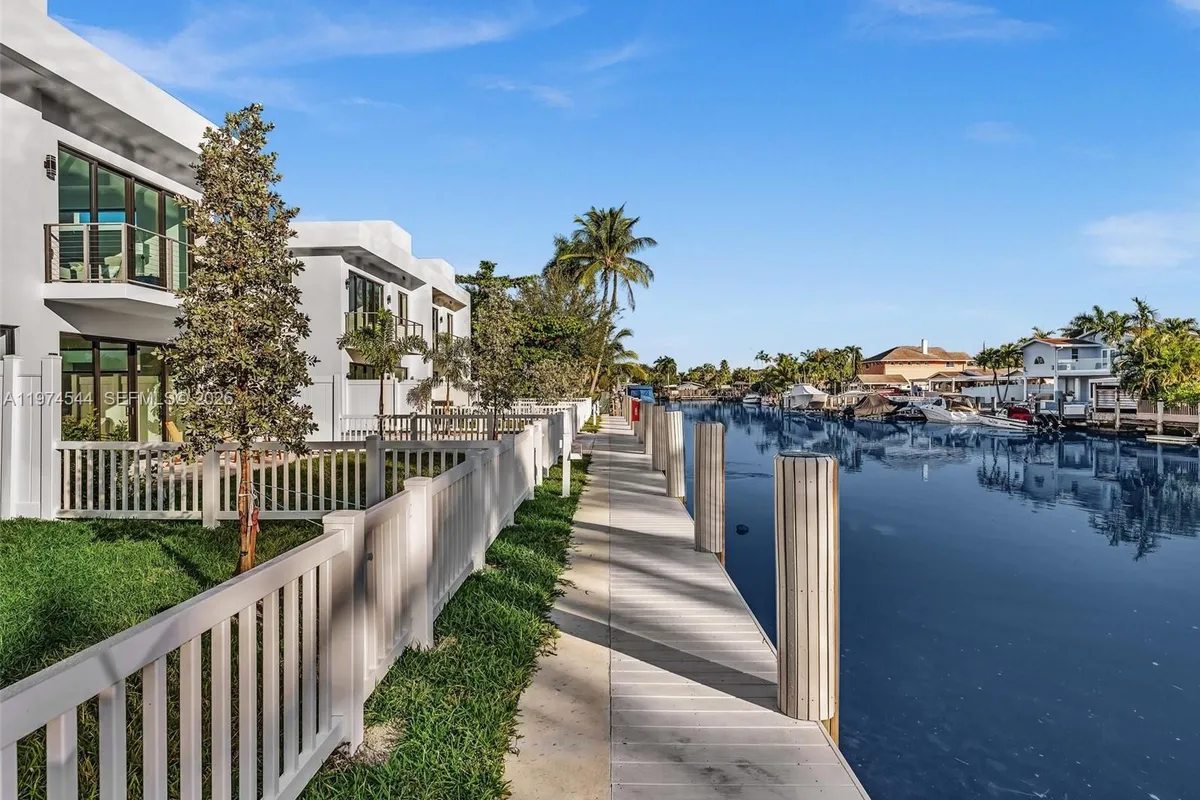 4648 SW 32ND AVE # B3, Dania Beach FL 33312