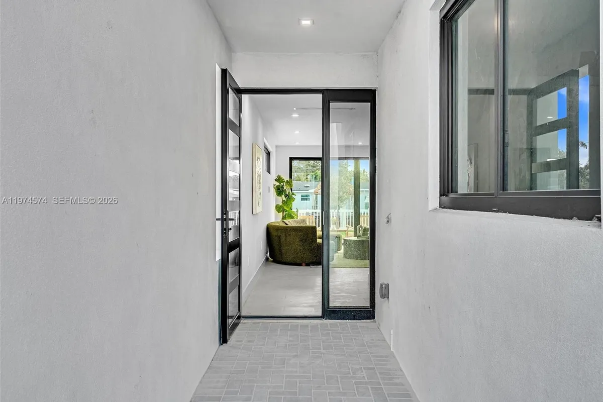 4638 SW 32ND AVE # D2, Dania Beach FL 33312