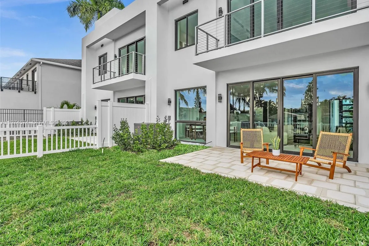 4638 SW 32ND AVE # D2, Dania Beach FL 33312