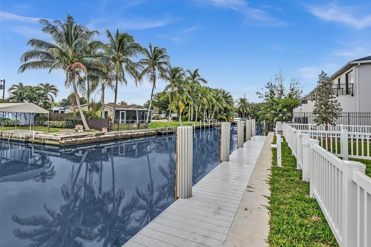 4638 SW 32ND AVE # D2, Dania Beach FL 33312