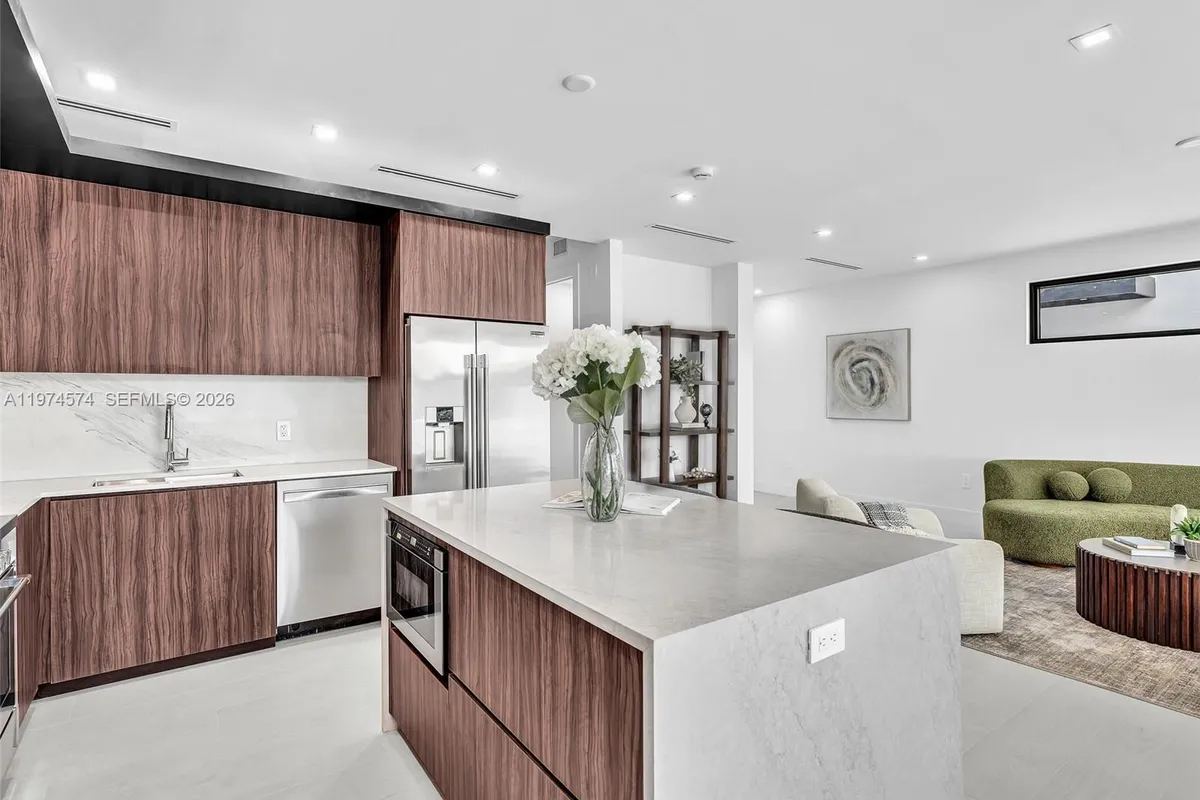 4638 SW 32ND AVE # D2, Dania Beach FL 33312