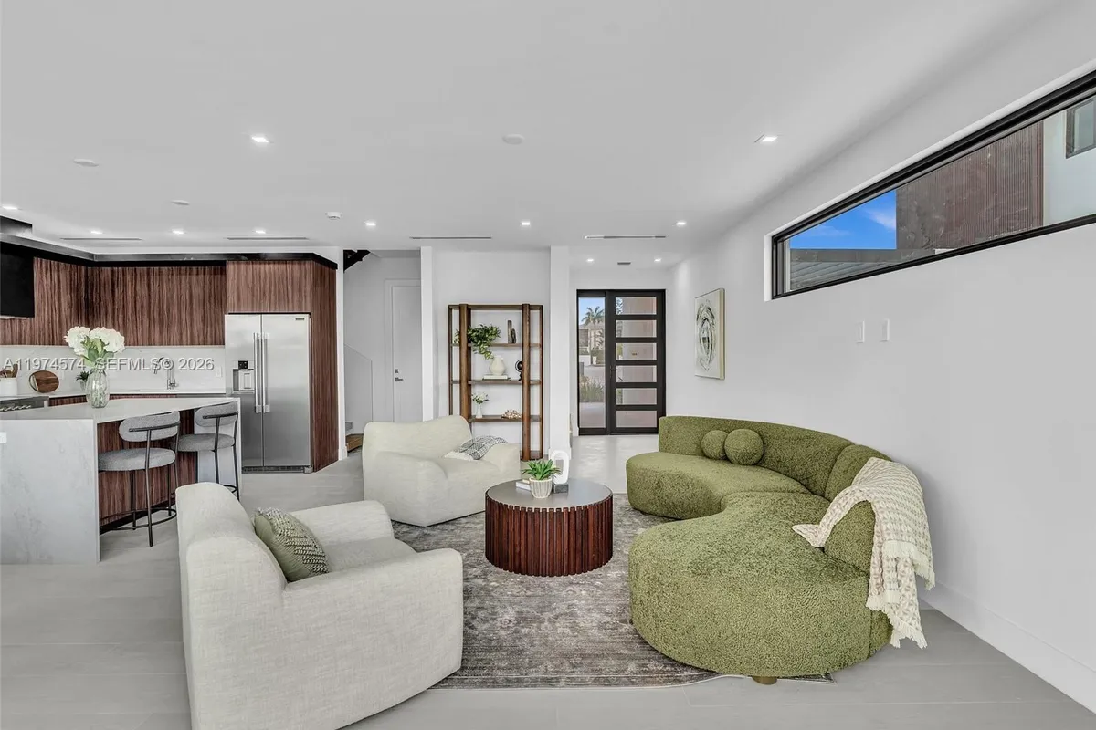 4638 SW 32ND AVE # D2, Dania Beach FL 33312