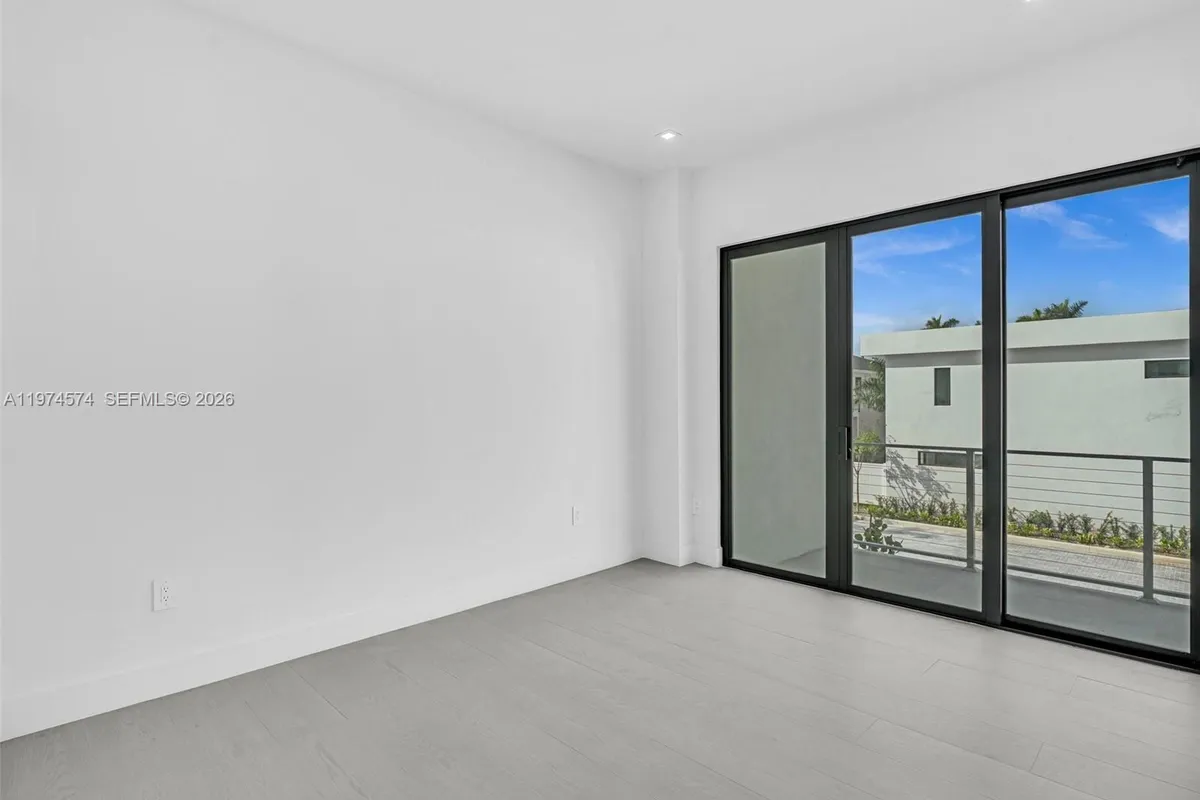 4638 SW 32ND AVE # D2, Dania Beach FL 33312