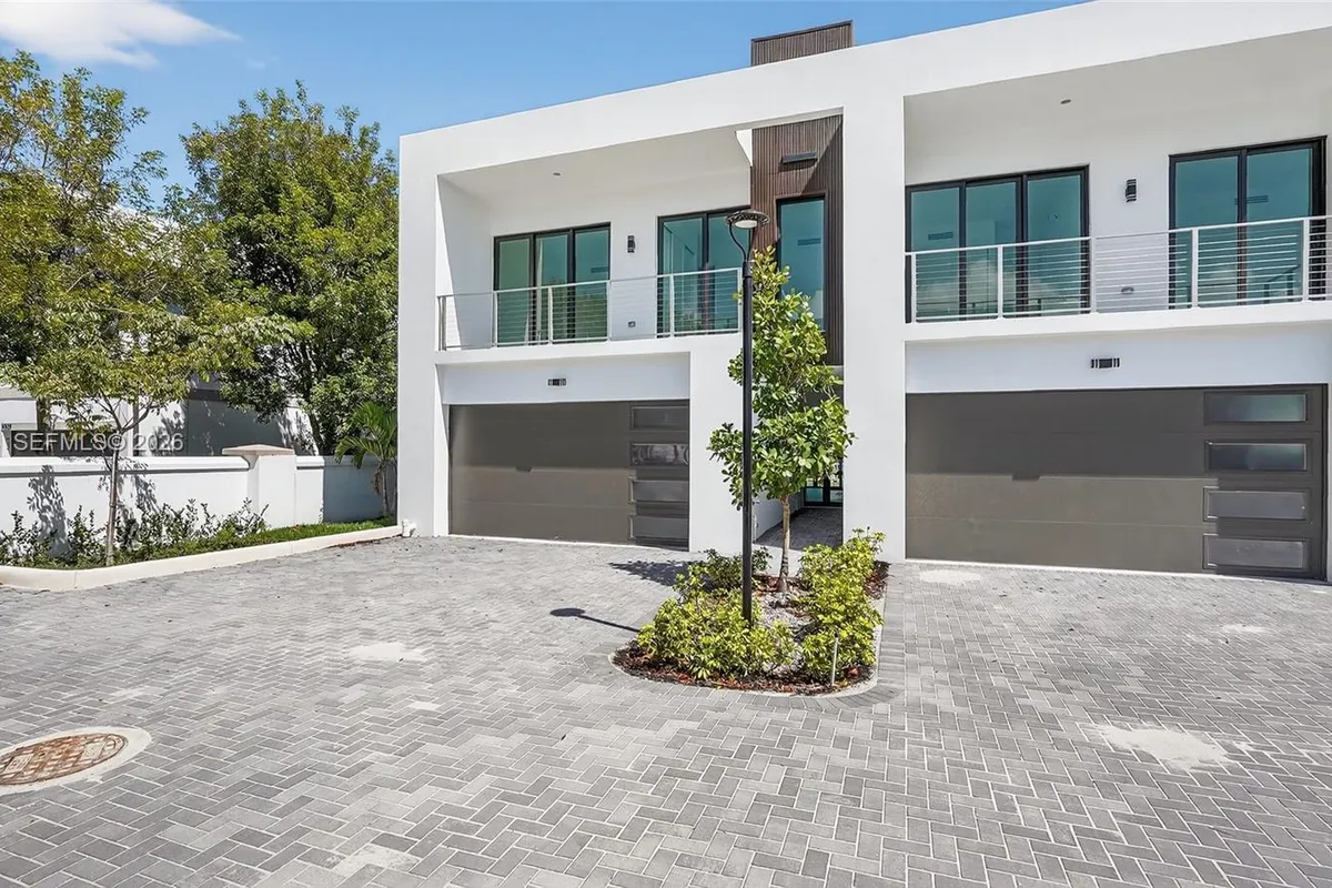 4638 SW 32ND AVE # D2, Dania Beach FL 33312