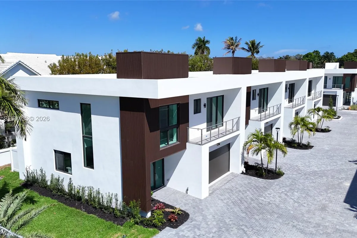 4638 SW 32ND AVE # D2, Dania Beach FL 33312