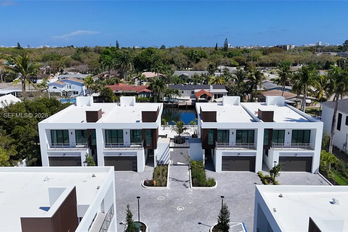 4638 SW 32ND AVE # D2, Dania Beach FL 33312