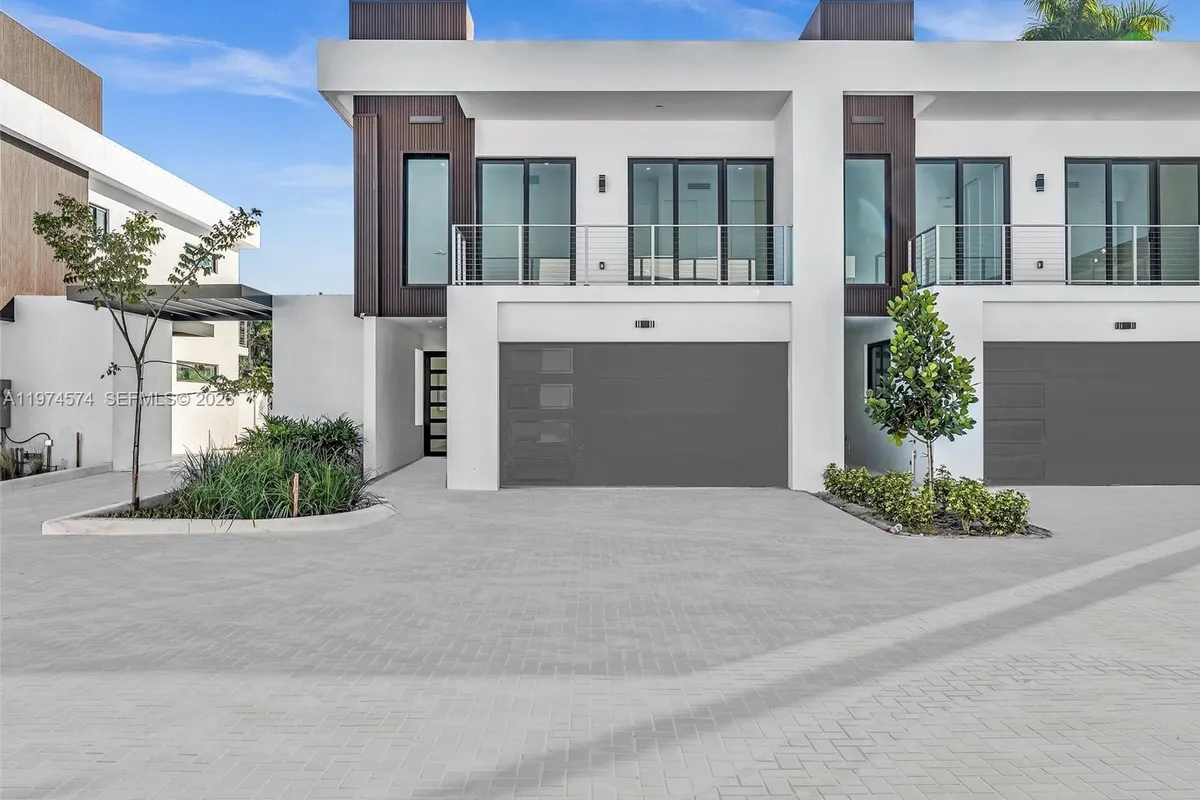 4638 SW 32ND AVE # D2, Dania Beach FL 33312