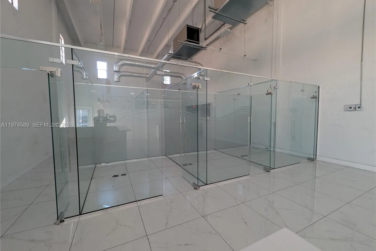 1601 NW 97th Ave, Doral FL 33172