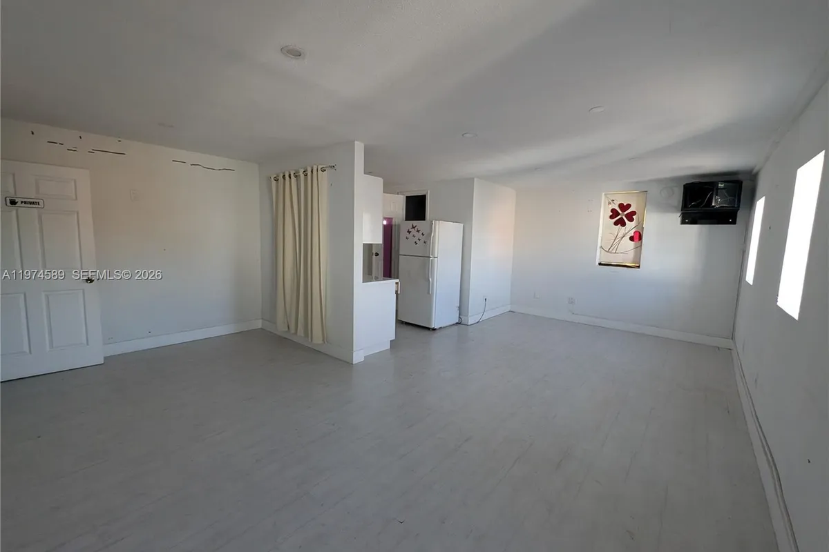 1601 NW 97th Ave, Doral FL 33172