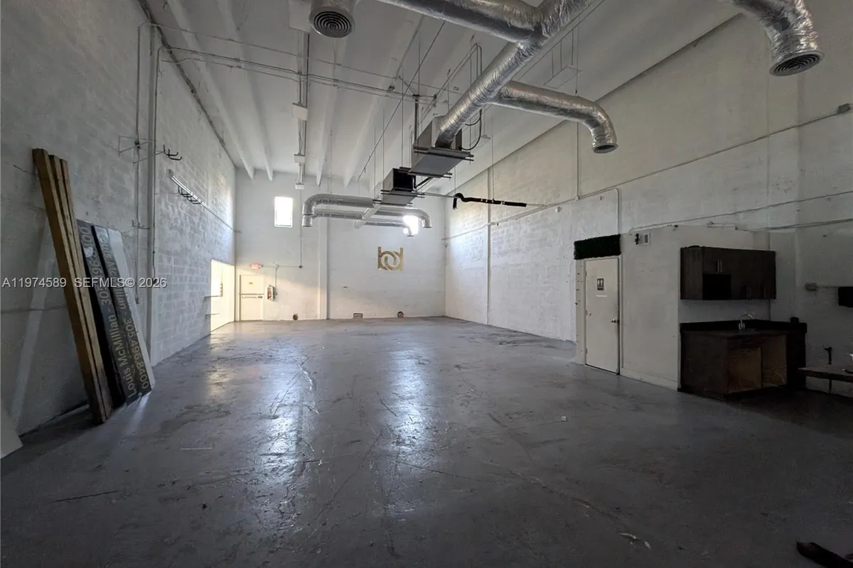 1601 NW 97th Ave, Doral FL 33172