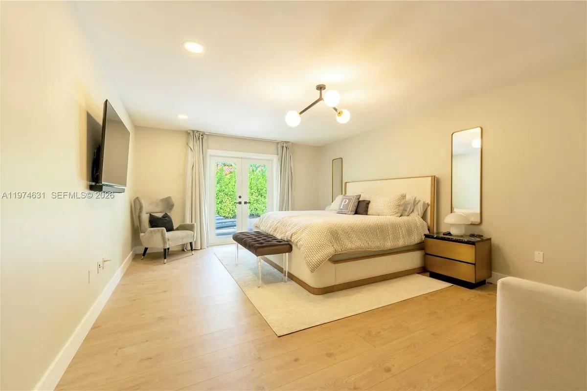 10461 SW 121st St, Miami FL 33176