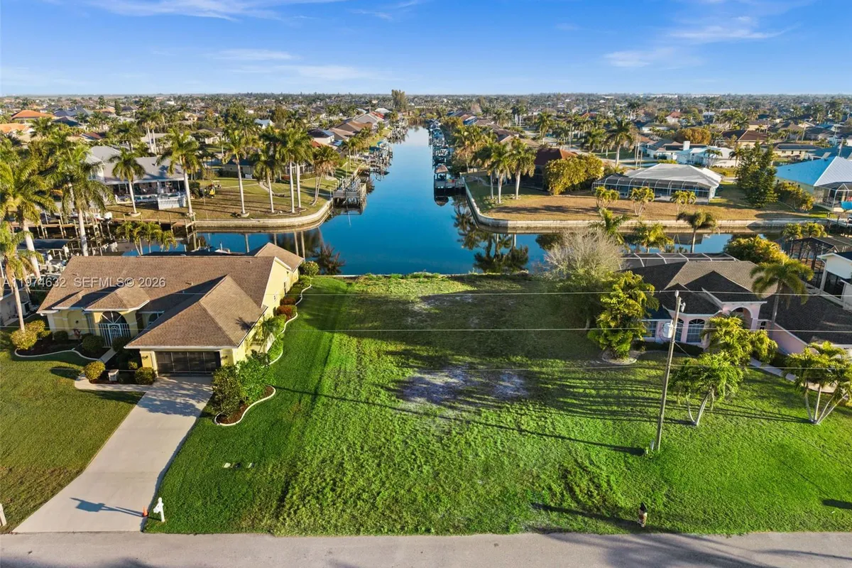 2623 SW 35th Ln, Cape Coral FL 33914
