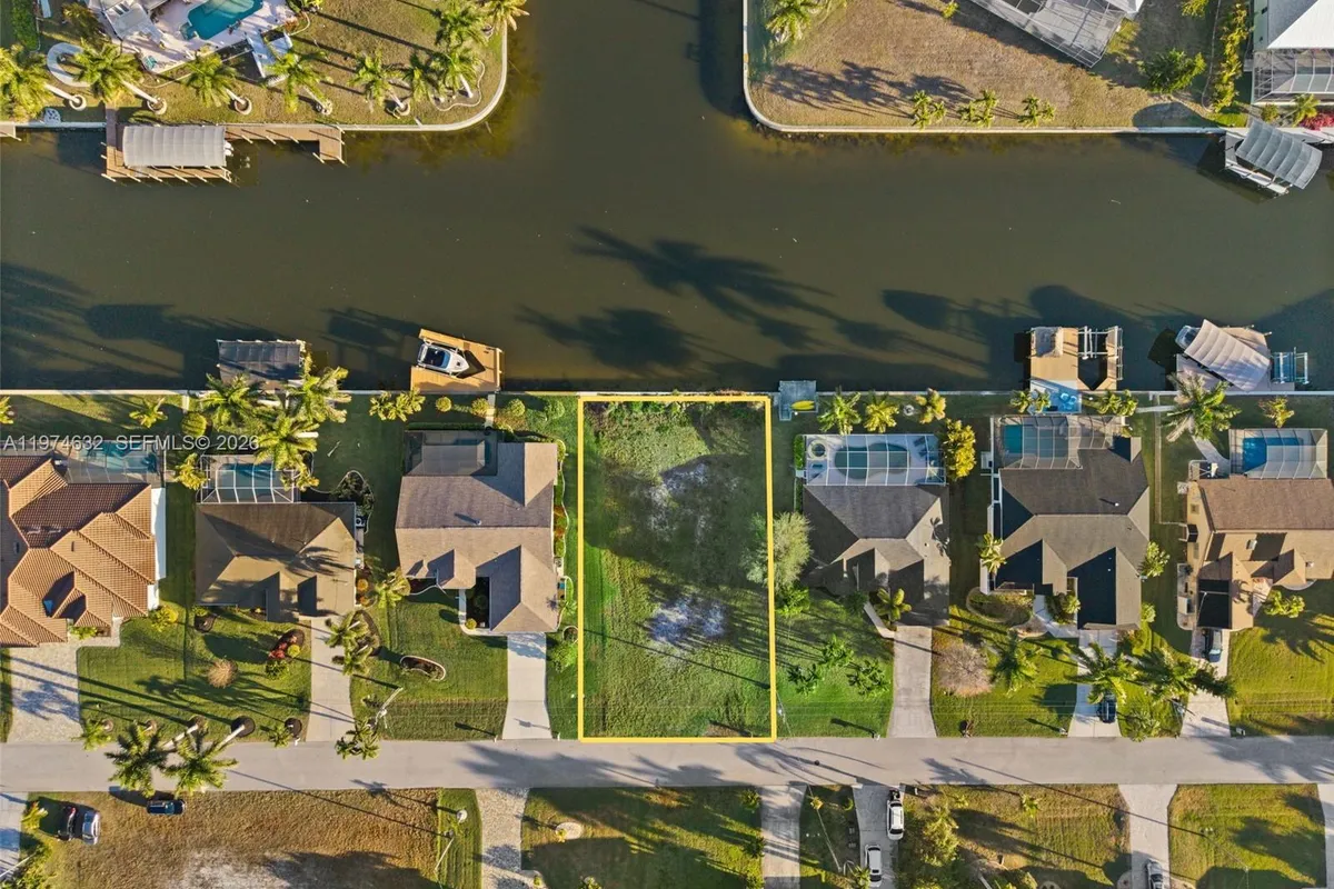 2623 SW 35th Ln, Cape Coral FL 33914