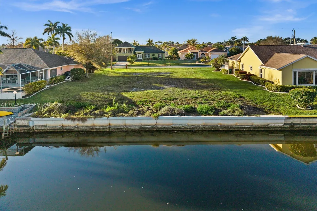 2623 SW 35th Ln, Cape Coral FL 33914