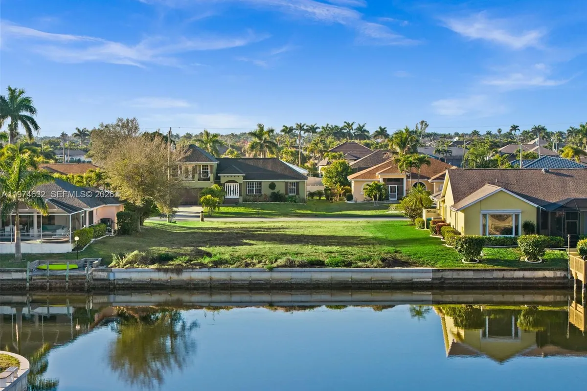 2623 SW 35th Ln, Cape Coral FL 33914