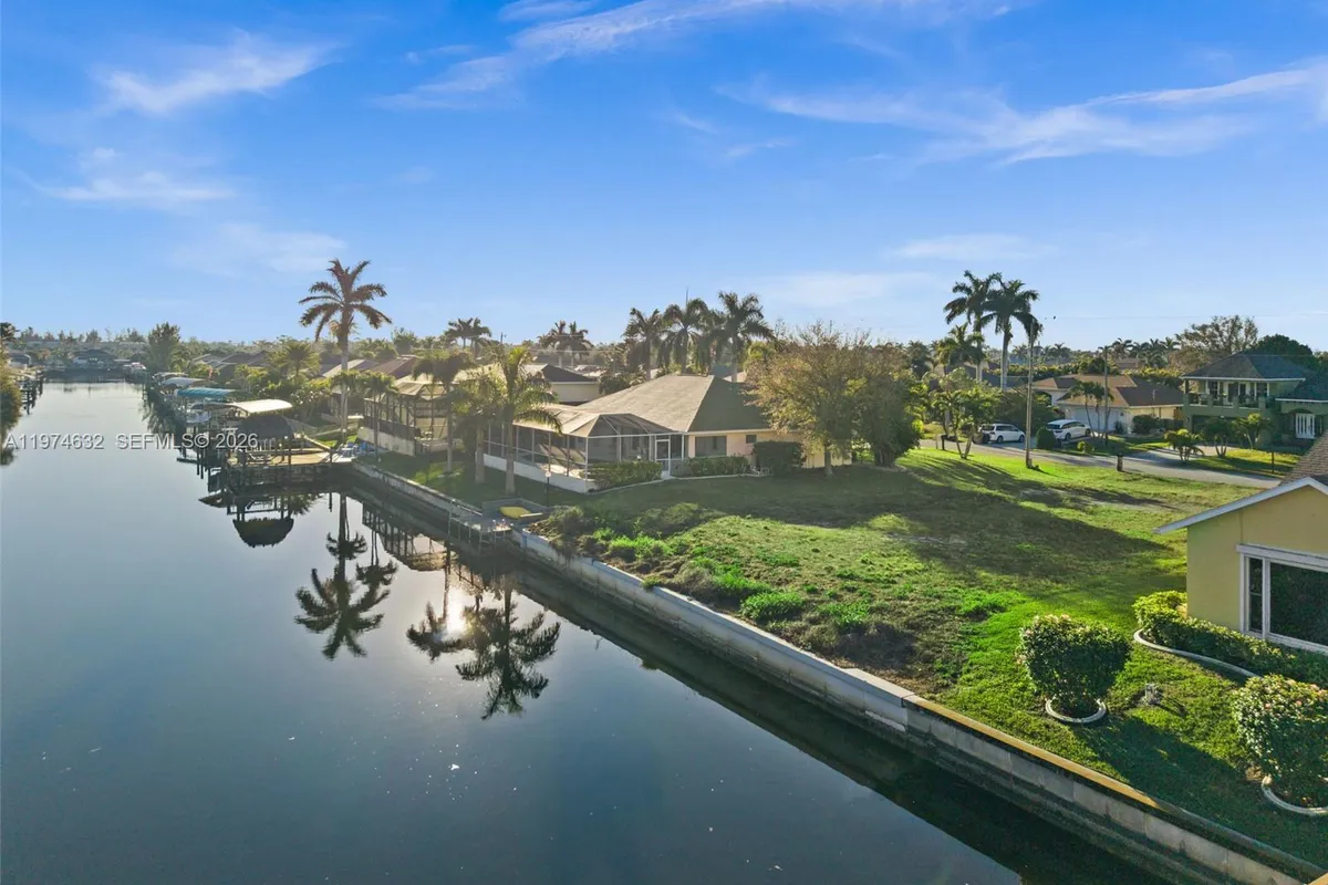 2623 SW 35th Ln, Cape Coral FL 33914
