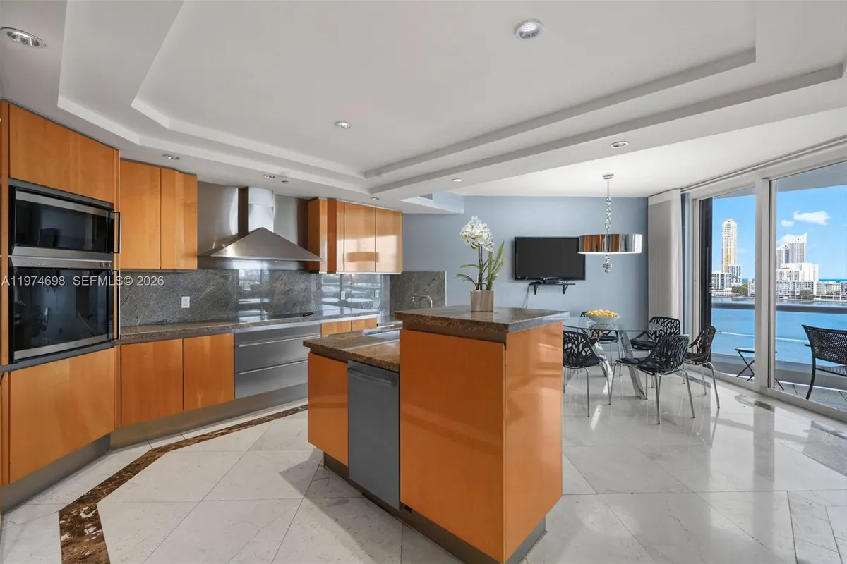 2600 Island Blvd # 1006, Aventura FL 33160