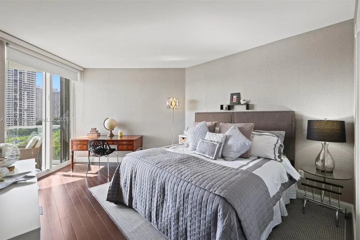 2600 Island Blvd # 1006, Aventura FL 33160