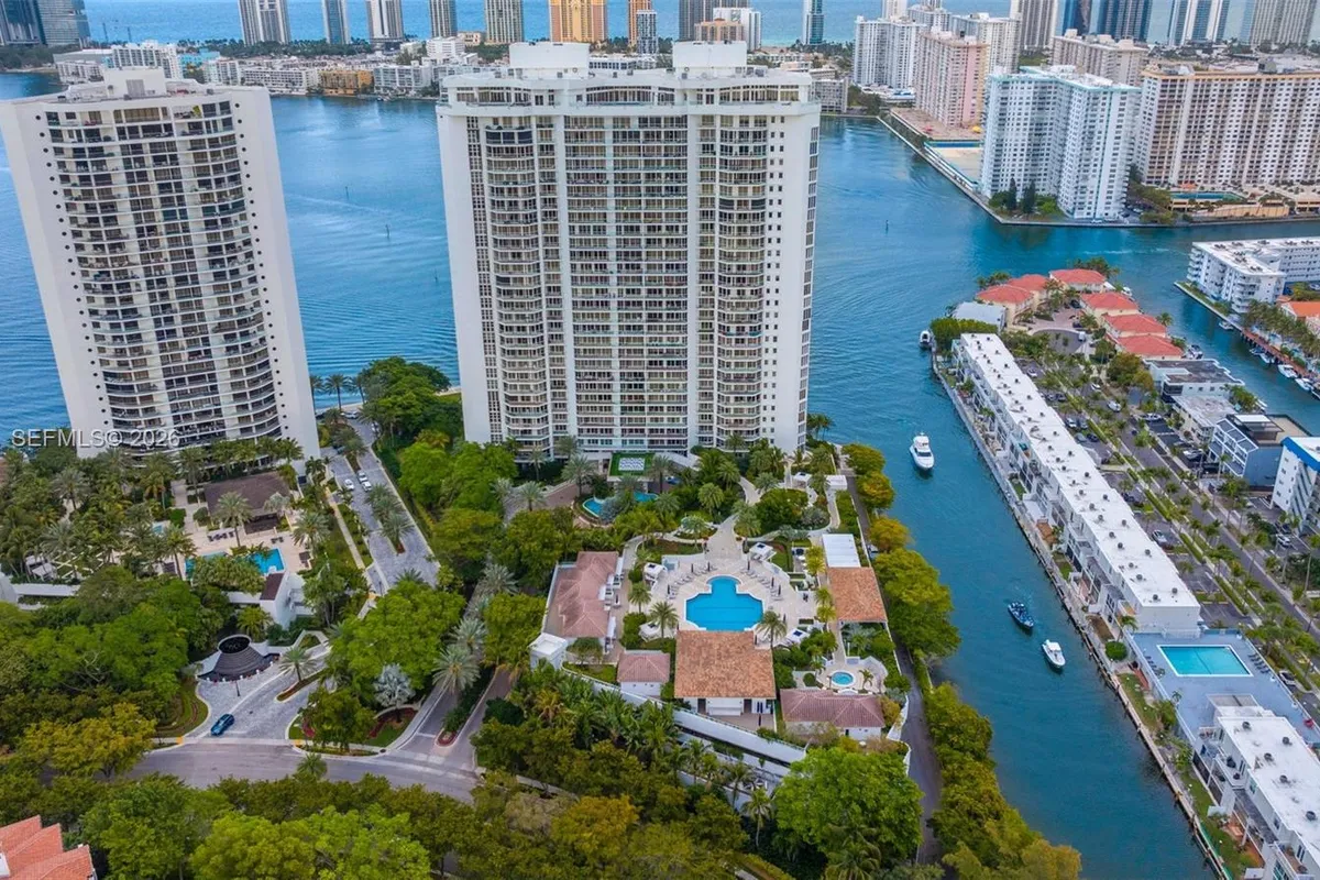 2600 Island Blvd # 1006, Aventura FL 33160