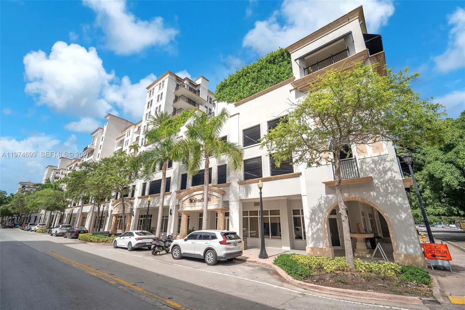 2 bedroom 2 bath for sale at 4100 Salzedo St # 519, Coral Gables FL 33146