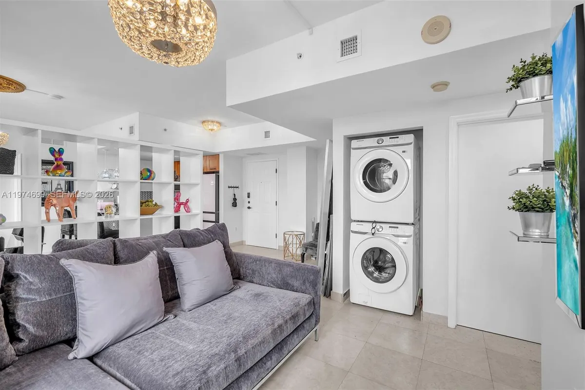 4100 Salzedo St # 519, Coral Gables FL 33146