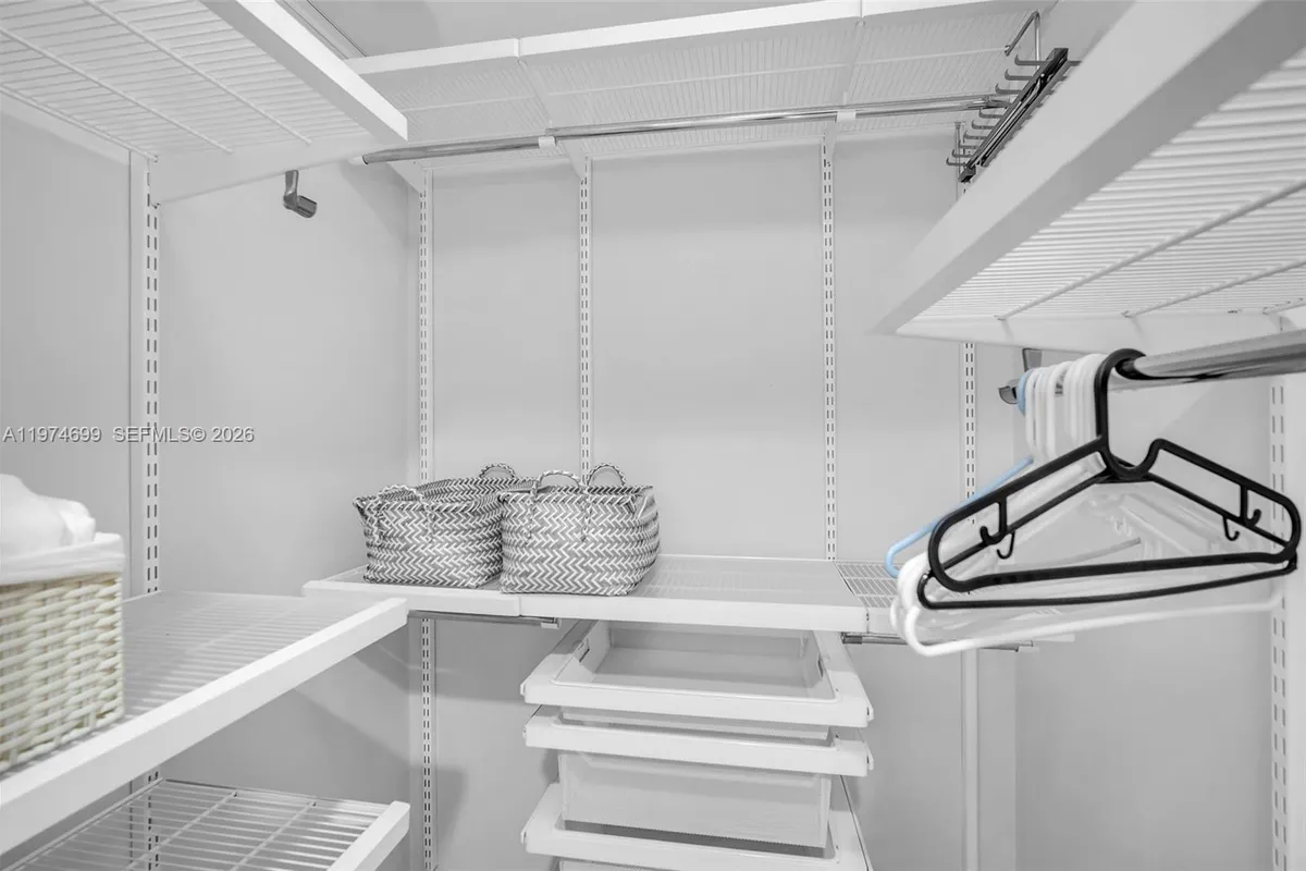 4100 Salzedo St # 519, Coral Gables FL 33146