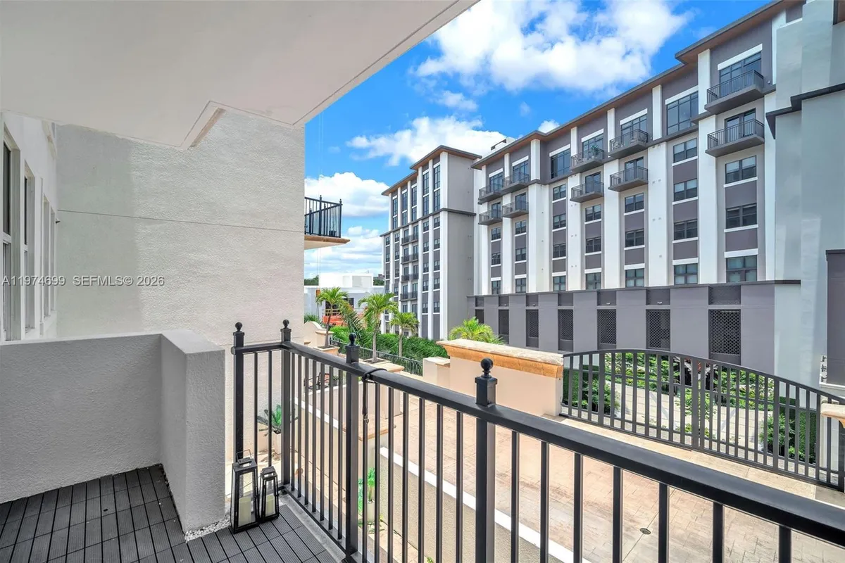 4100 Salzedo St # 519, Coral Gables FL 33146