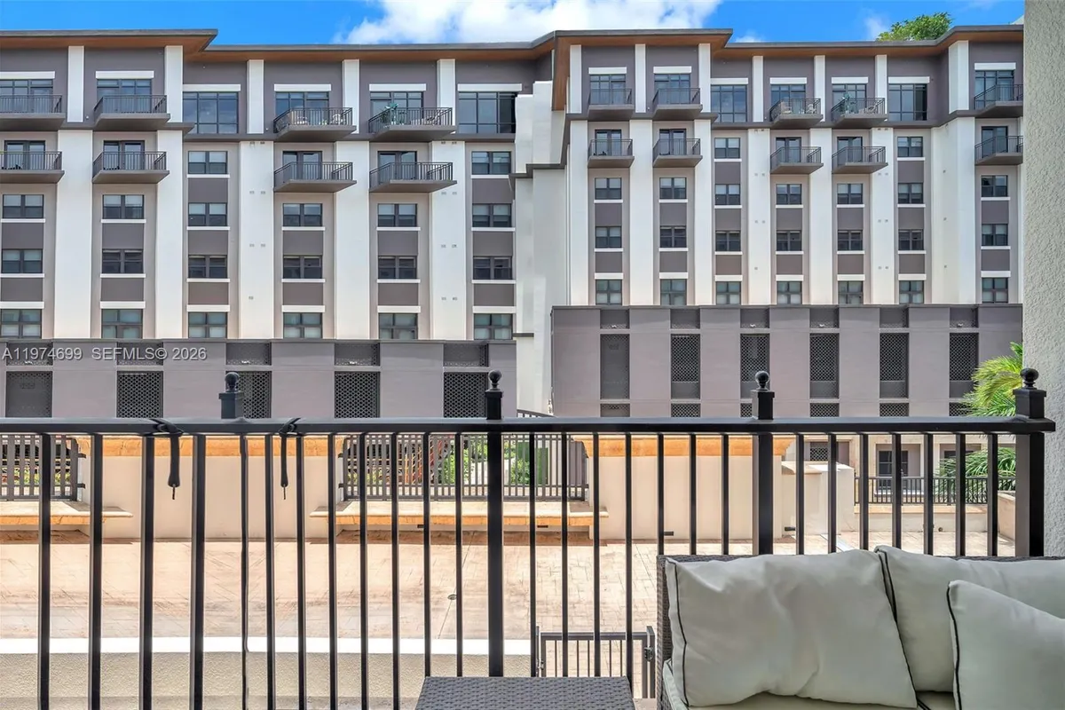 4100 Salzedo St # 519, Coral Gables FL 33146