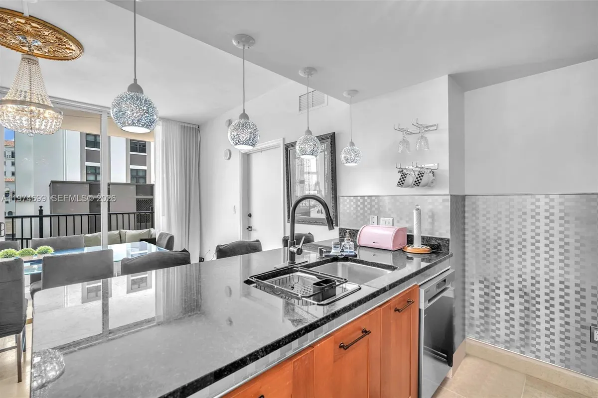 4100 Salzedo St # 519, Coral Gables FL 33146