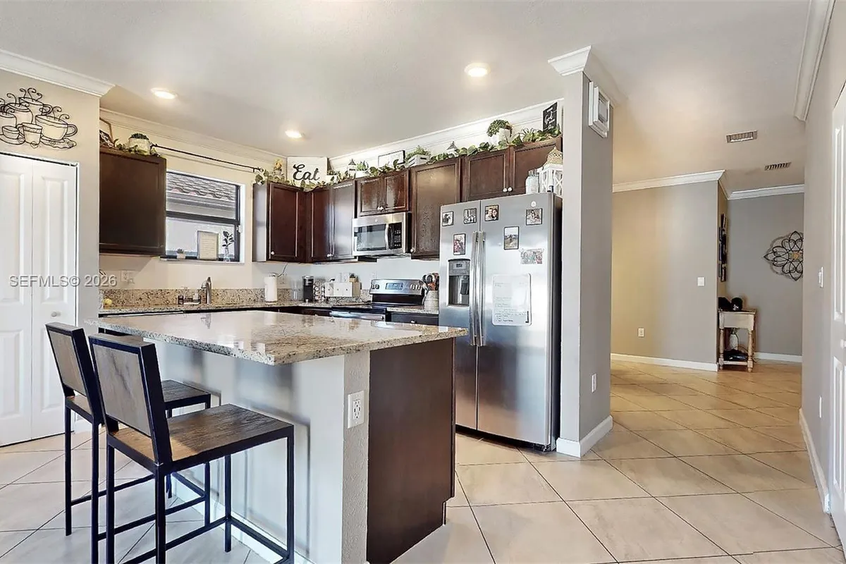 154 SE 23rd Ter, Homestead FL 33033