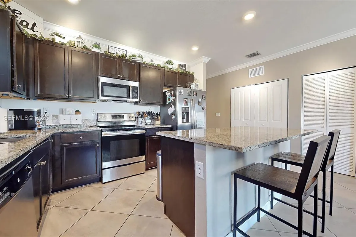 154 SE 23rd Ter, Homestead FL 33033