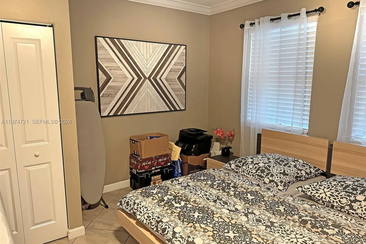 154 SE 23rd Ter, Homestead FL 33033