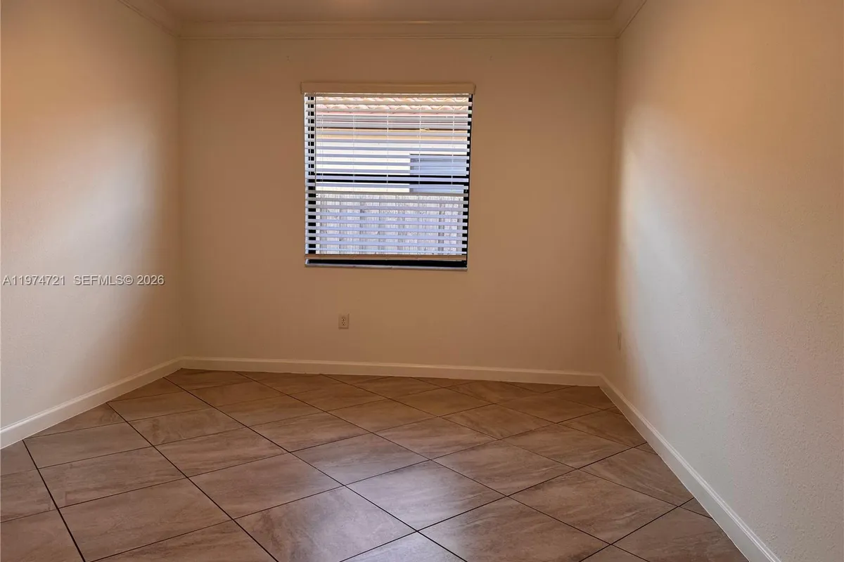 154 SE 23rd Ter, Homestead FL 33033