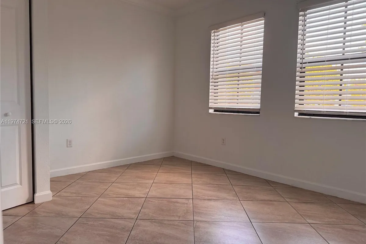 154 SE 23rd Ter, Homestead FL 33033