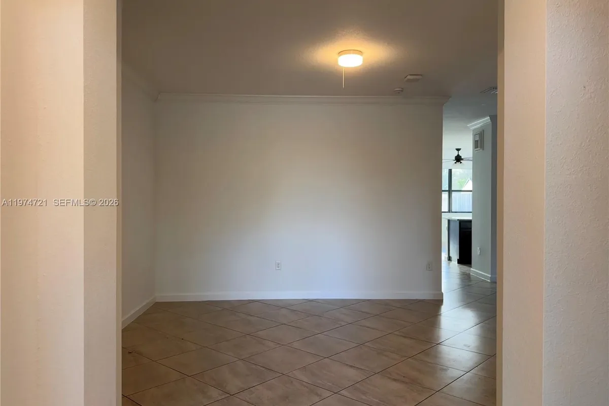 154 SE 23rd Ter, Homestead FL 33033